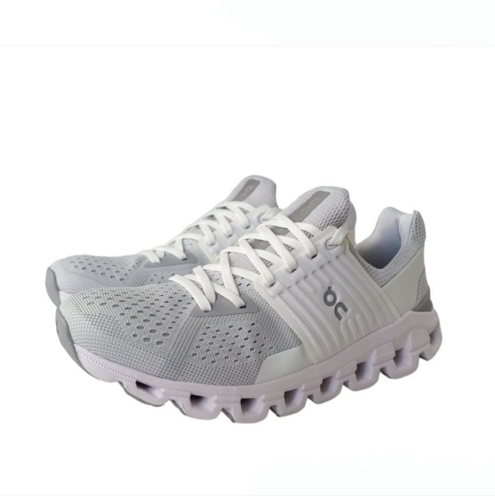 On cloud womens size 8